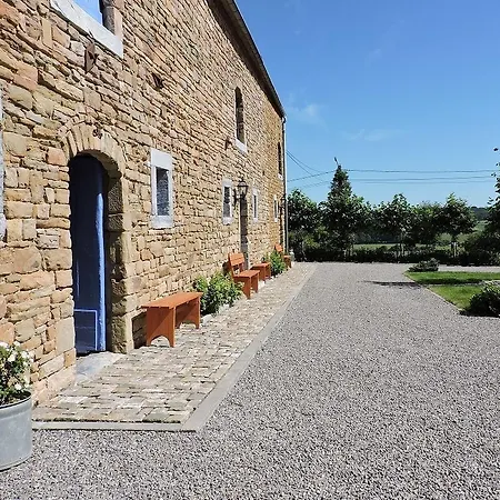 Сasa de vacaciones Vakantieboerderij Ferme Le Bleuet Ohey